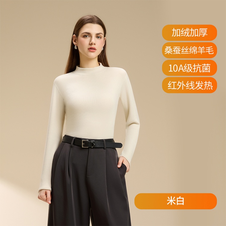 女米白