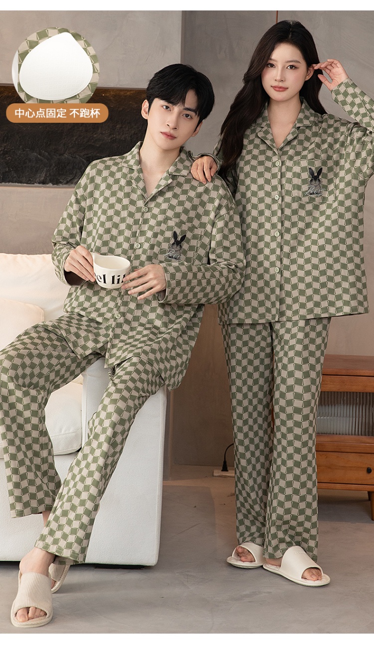 f776e4bcde742cefdcb6d2fdded2f09b.jpg
